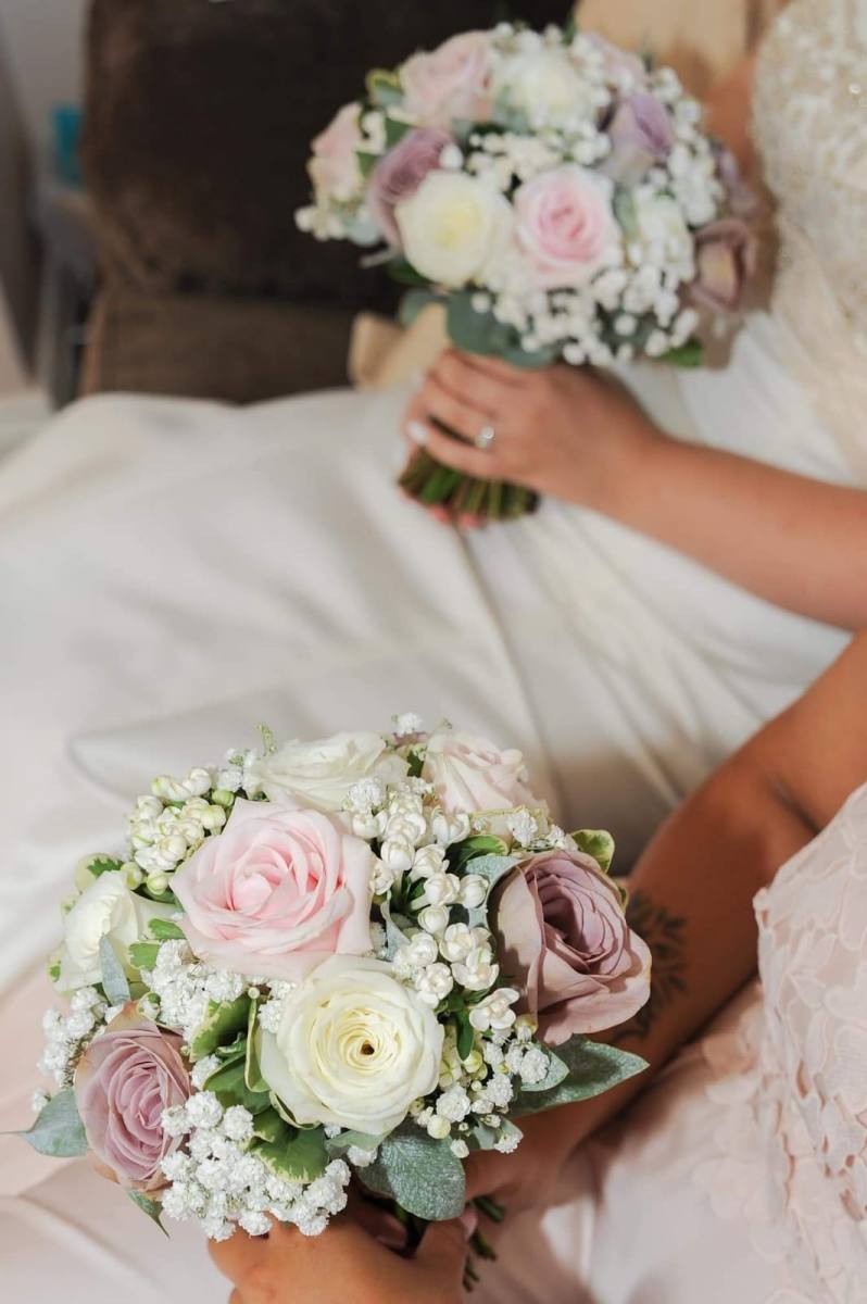 bridal-handtied-wedding-flowers-rugeley-florist-staffordshire-009