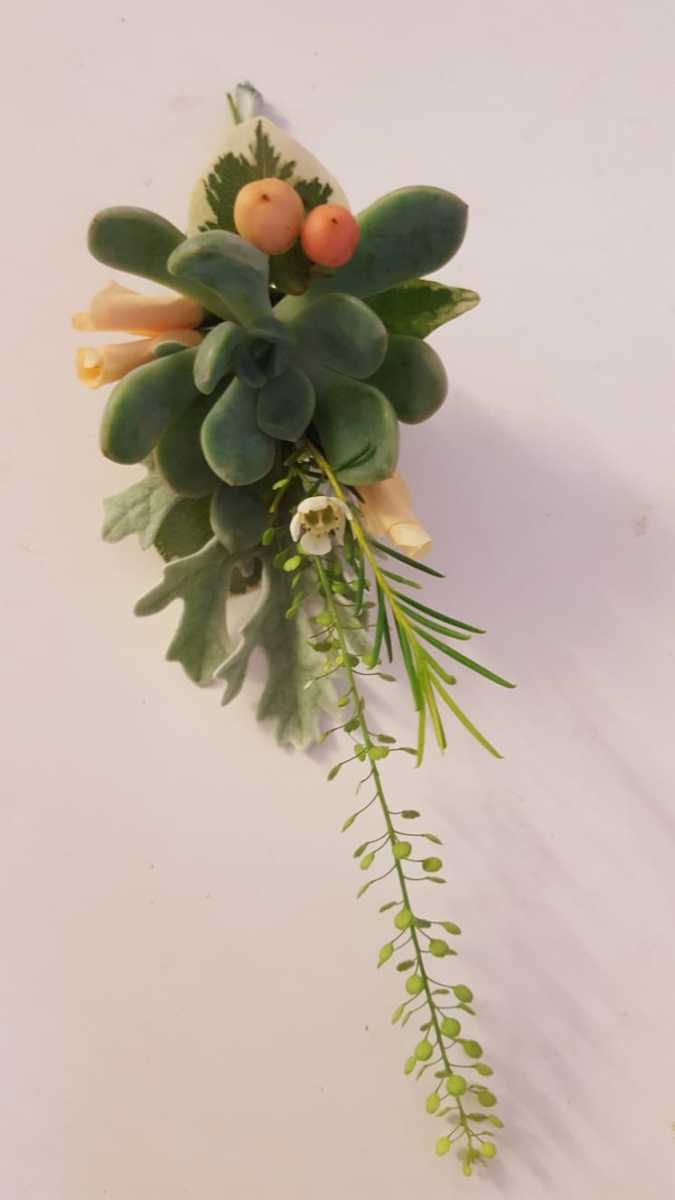 buttonholdes-wedding-flowers-rugeley-florist-staffordshire-048