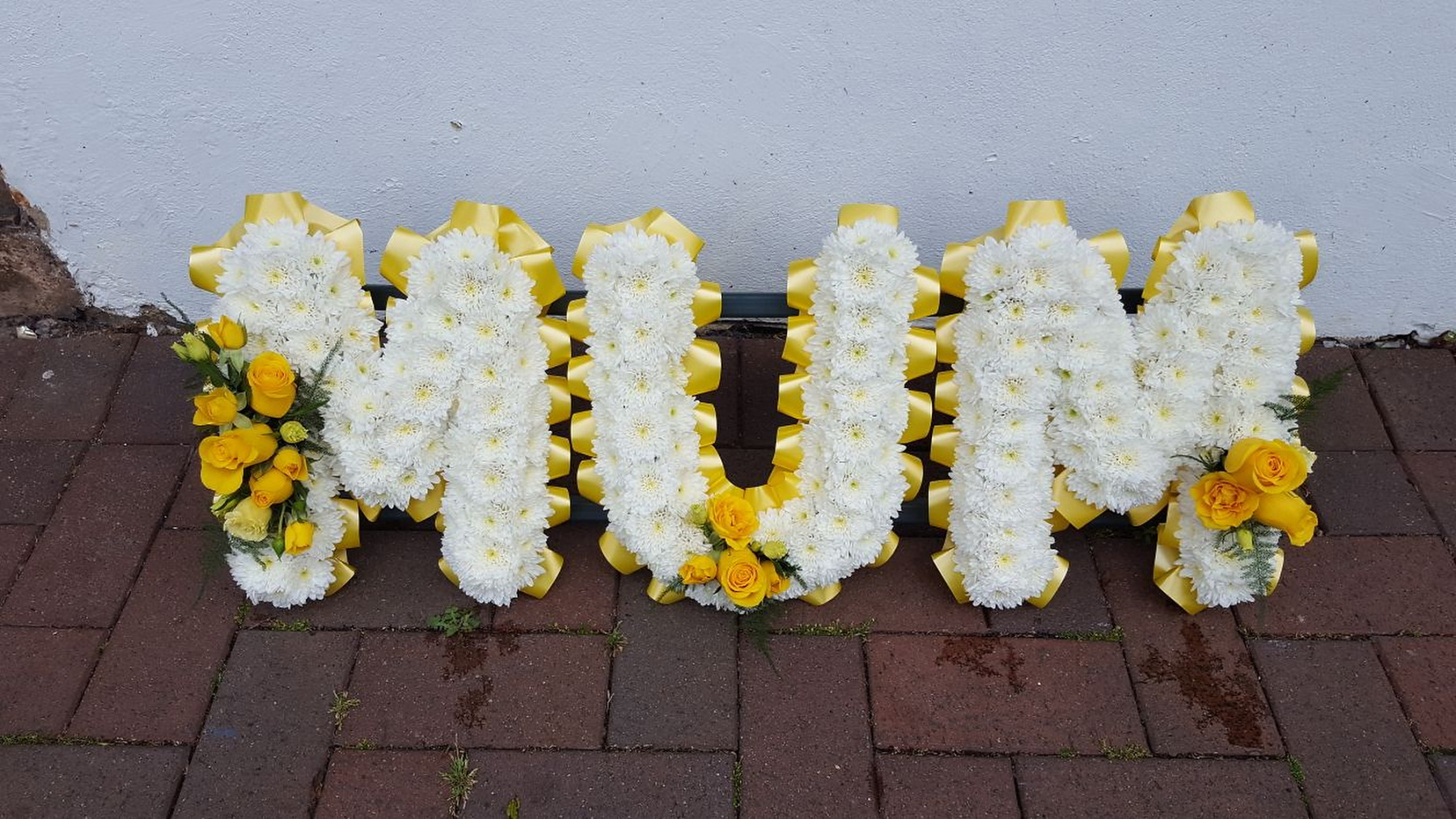 funeral-flowers-rugeley-florist-staffordshire-022