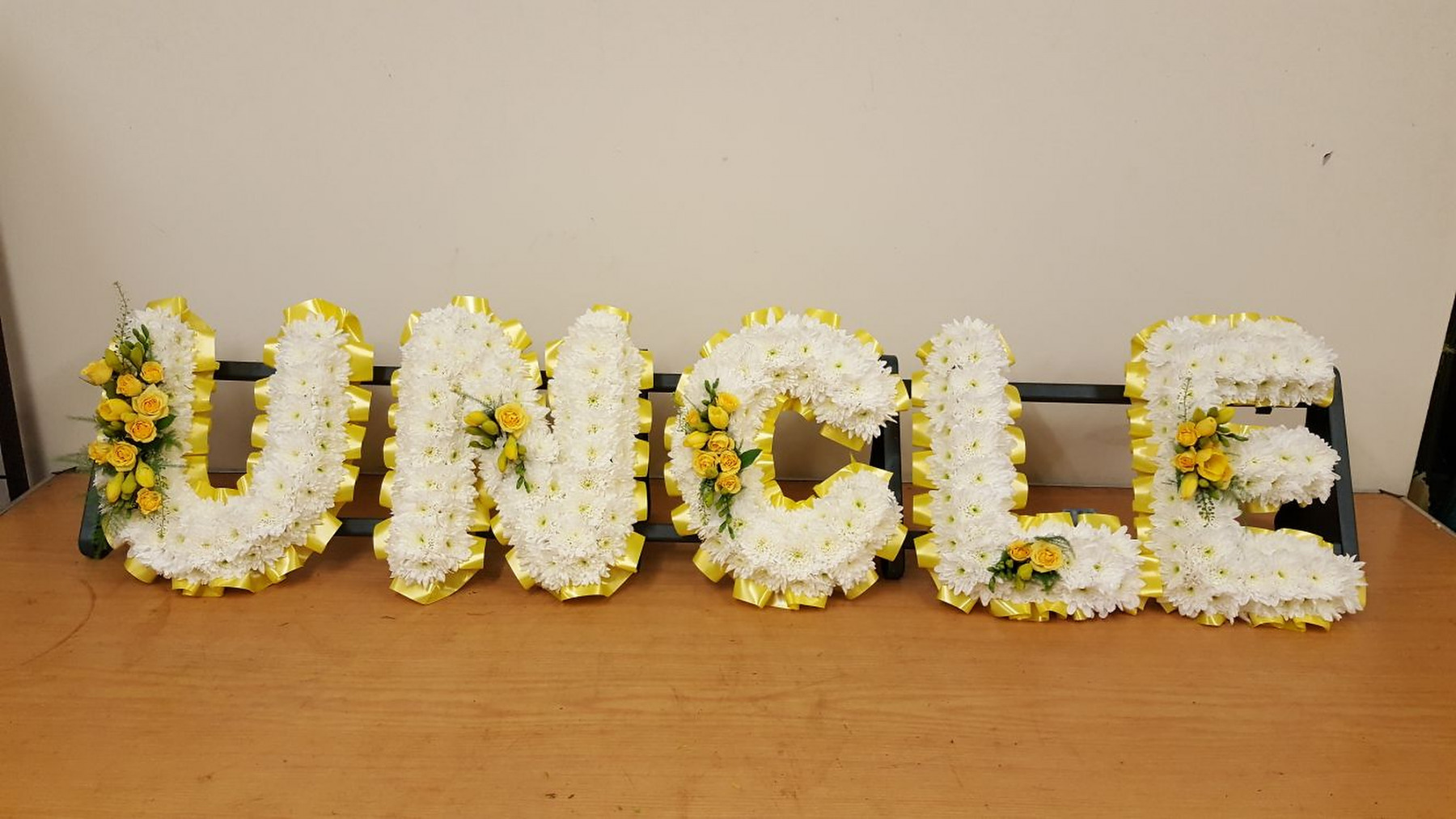 funeral-flowers-rugeley-florist-staffordshire-052