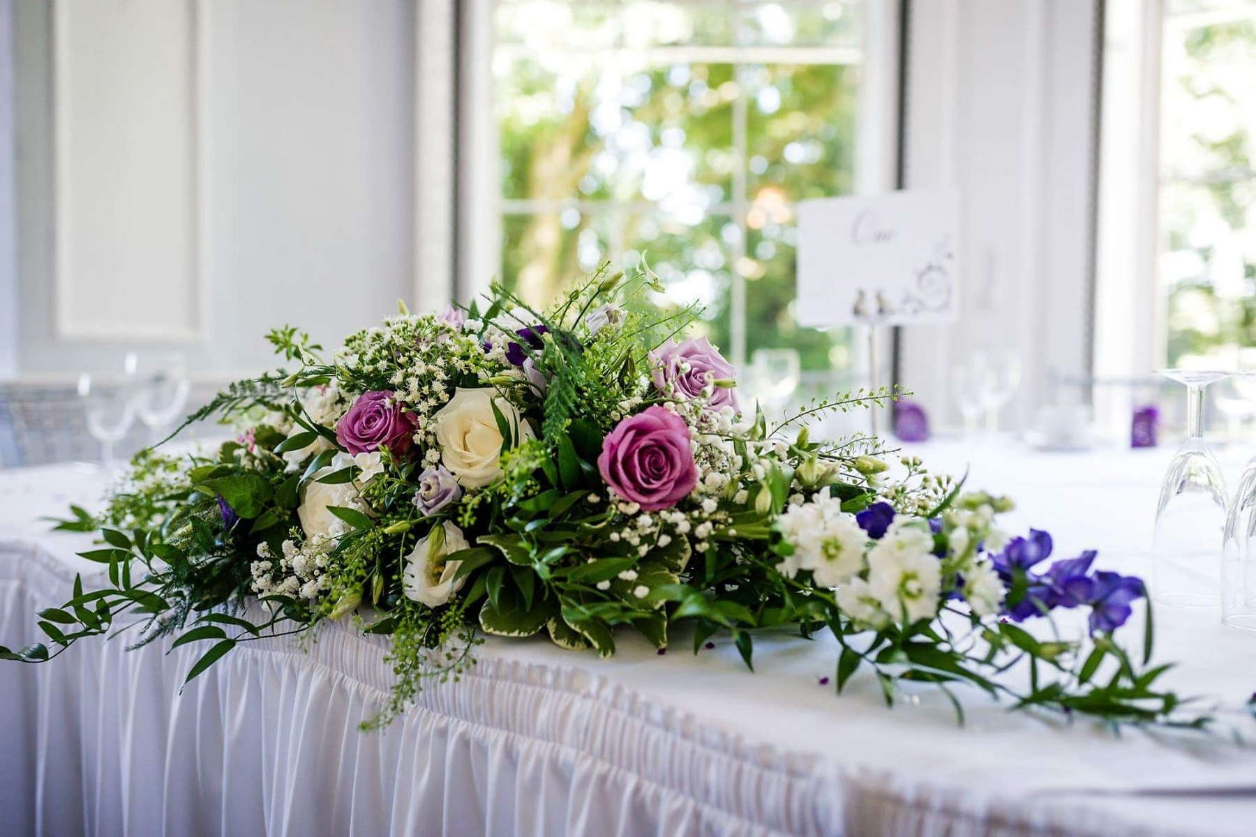 table flower arrangements wedding