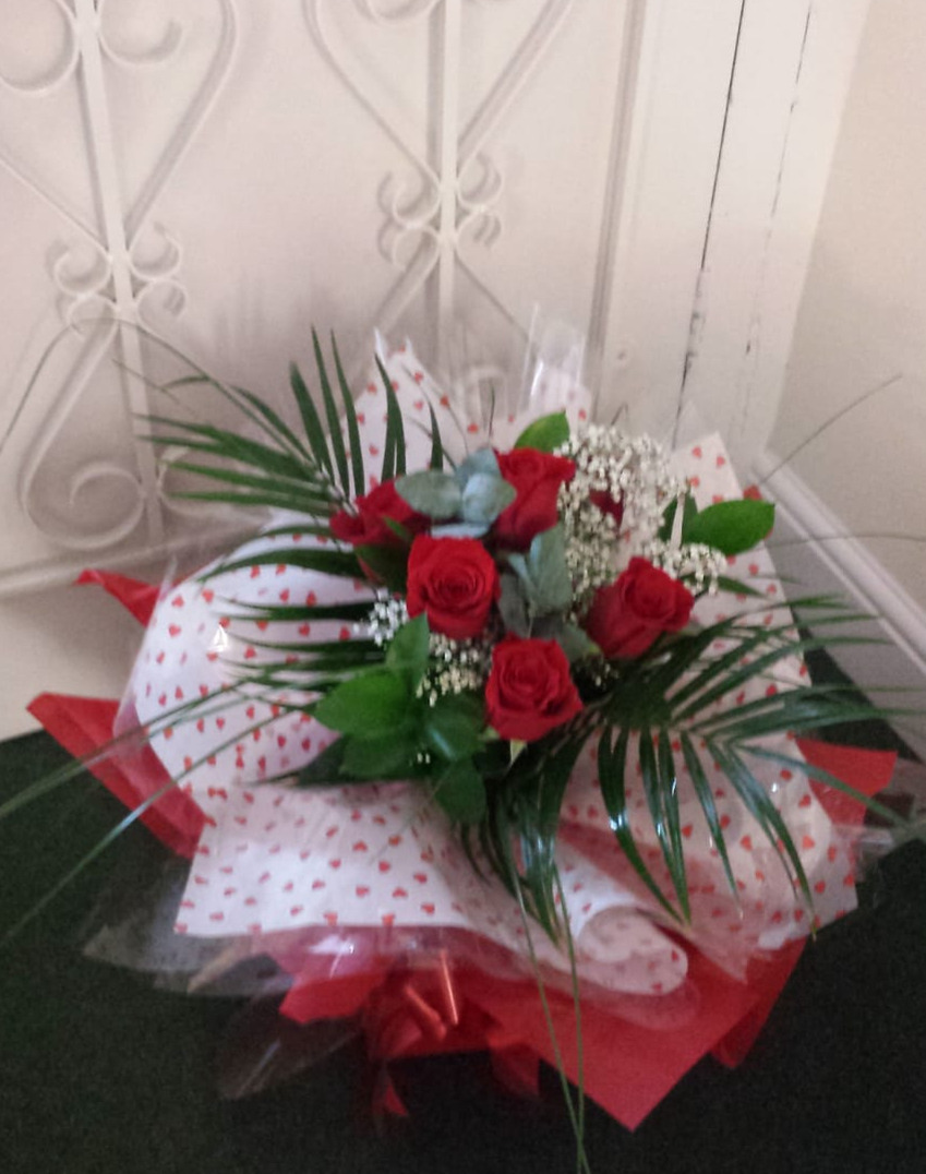 valentines-flowers-rugeley-florist-staffordshire-015